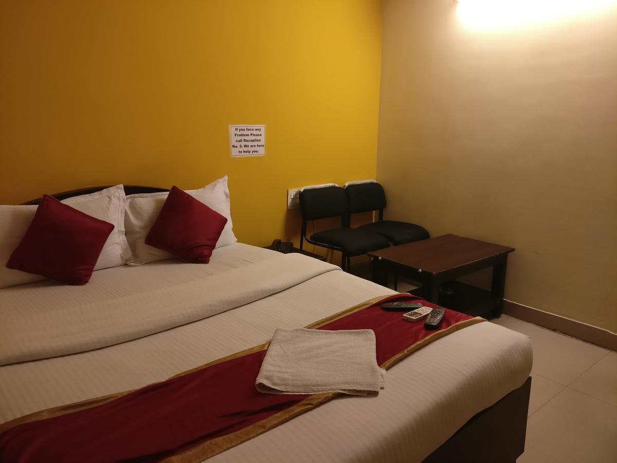 Hotel Skyland Bangalore Exterior photo